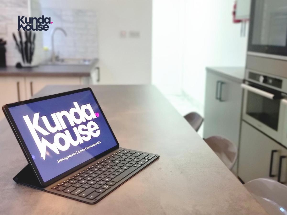 Elegant Ensuite Near City Centre - Kunda House Holiday home *