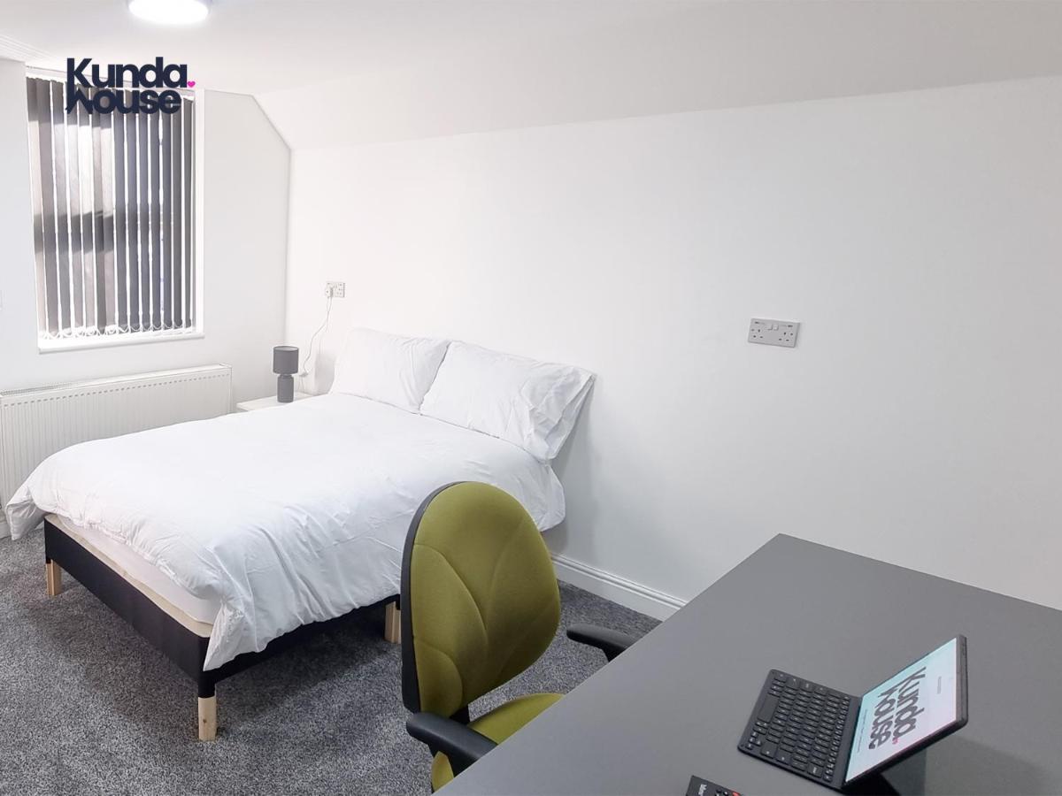 Elegant Ensuite Near City Centre - Kunda House *